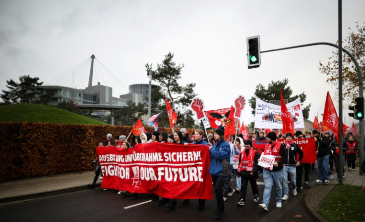 Workers at German auto giant Volkswagen are to stage strikes from Monday against the company's cost-cutting plans that includes the closure of some factories