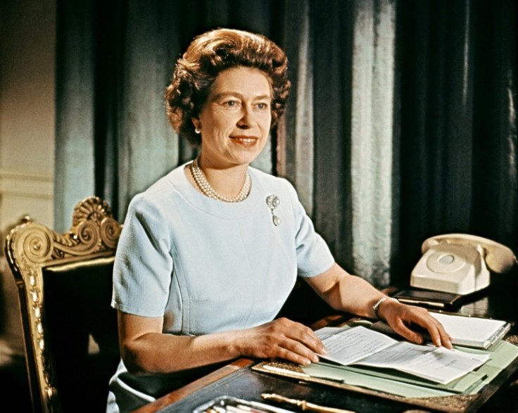 Queen Elizabeth II took the news 'very calmly and without surprise'