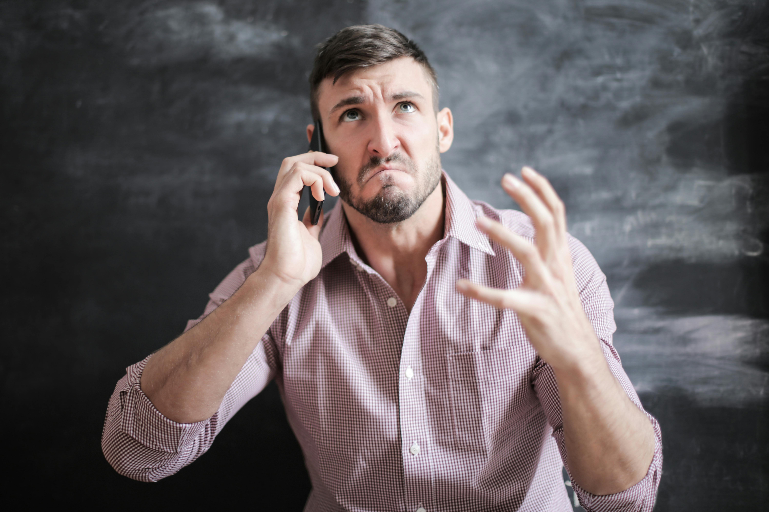 労働に裏切られましたか？ 「スイッチを切る権利」廃棄：今、あなたの上司はいつでもあなたに電話することができます