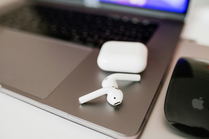 Apple AirPods
