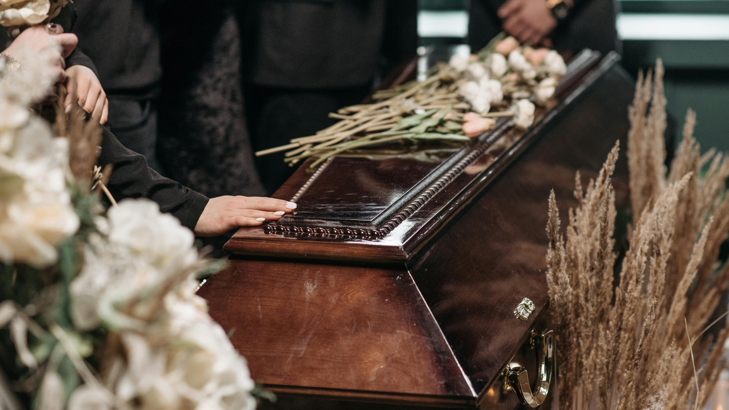 UK to Introduce Controversial 'Boil In A Bag' Cremation: Would You Opt For This Liquified Alternative?