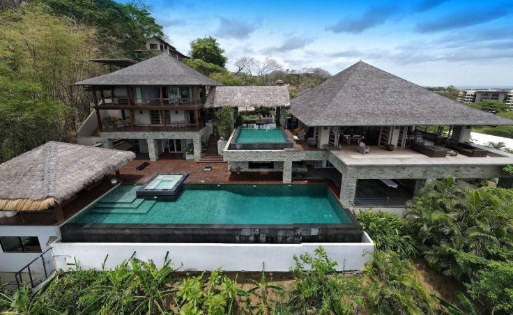 Casa Alang Alang