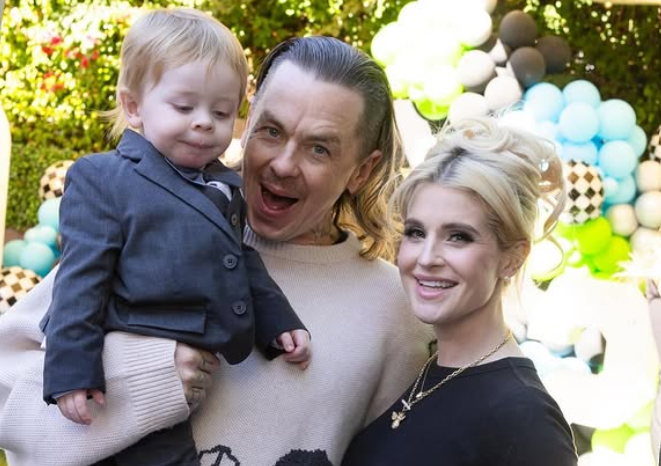 Sid Wilson with Kelly Osbourne and their son Sidney