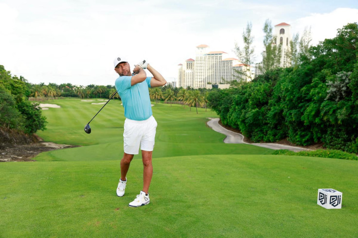 Derek Jeter playing golf