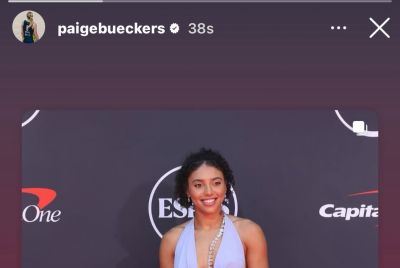 Paigue Bueckers' reaction to Azzi Fudd