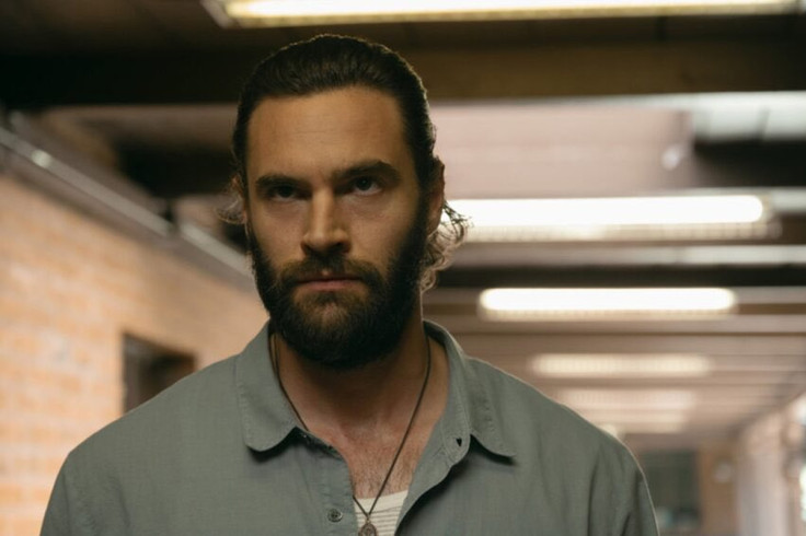tom bateman