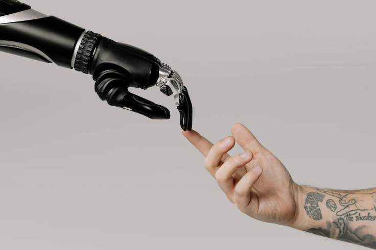 Robot