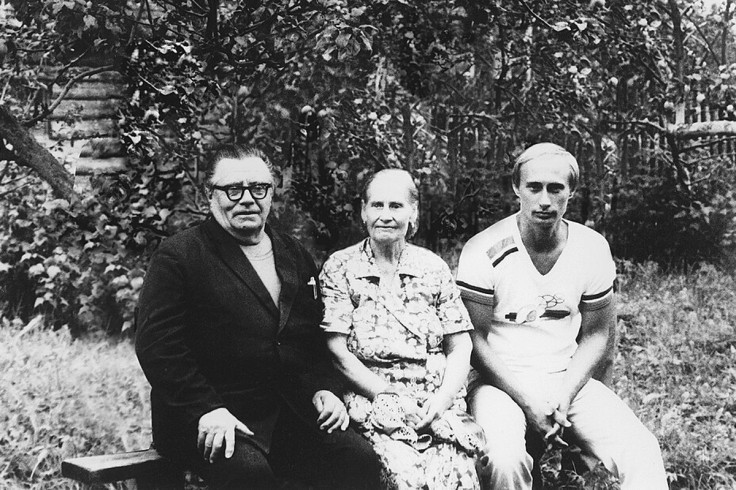 vladimir putin with parents