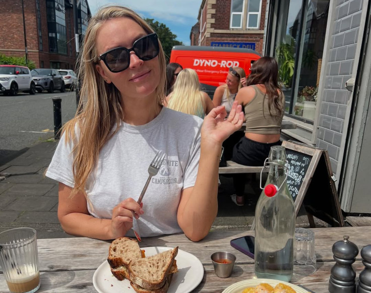 Sports presenter Laura Woods