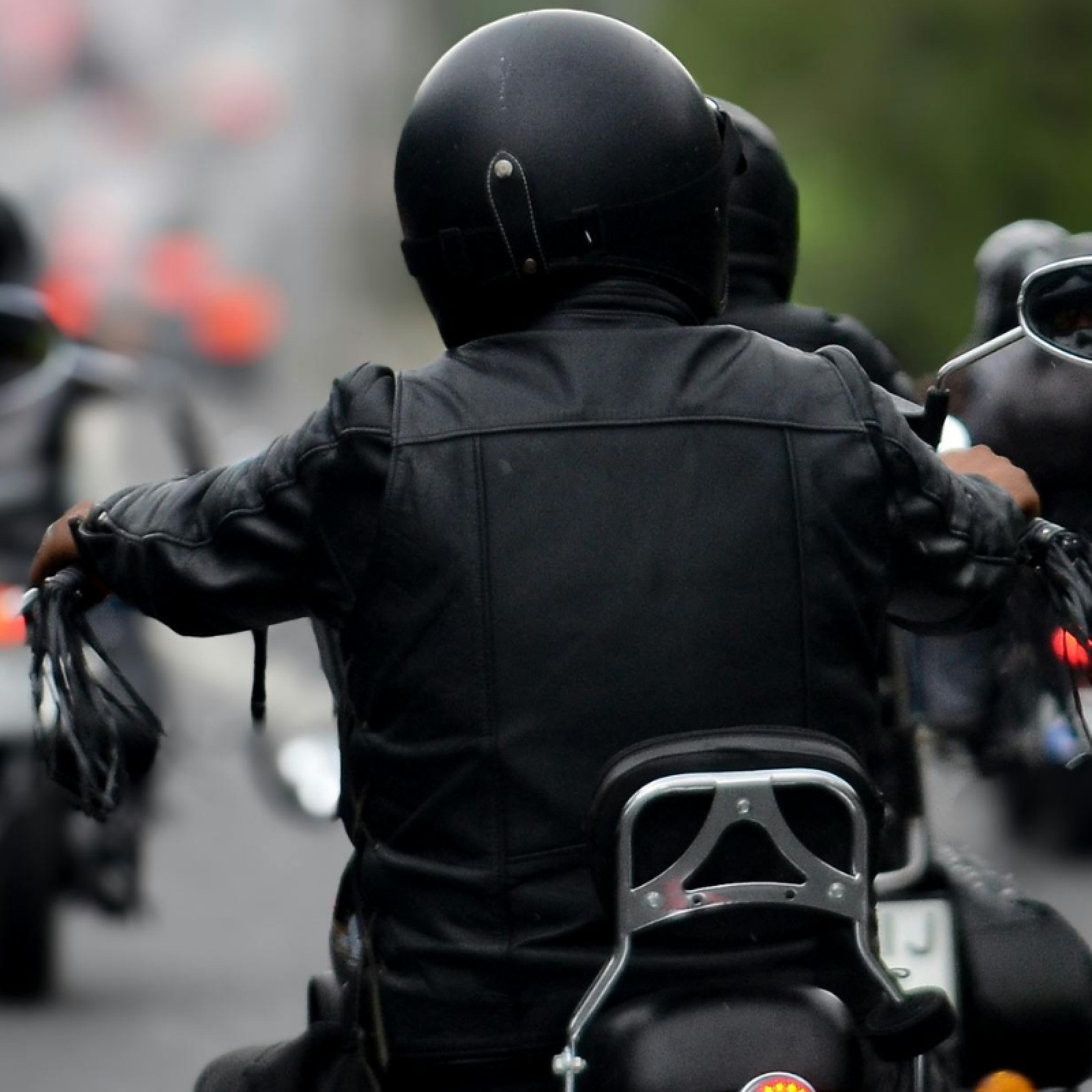 Infidels Motorcycle Club, anti-Islamic gang, guards Gaza aid sites, sparking 