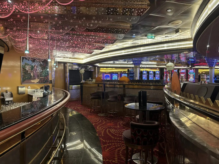 Royal Caribbean's Rhapsody of the Seas Casiono Bar