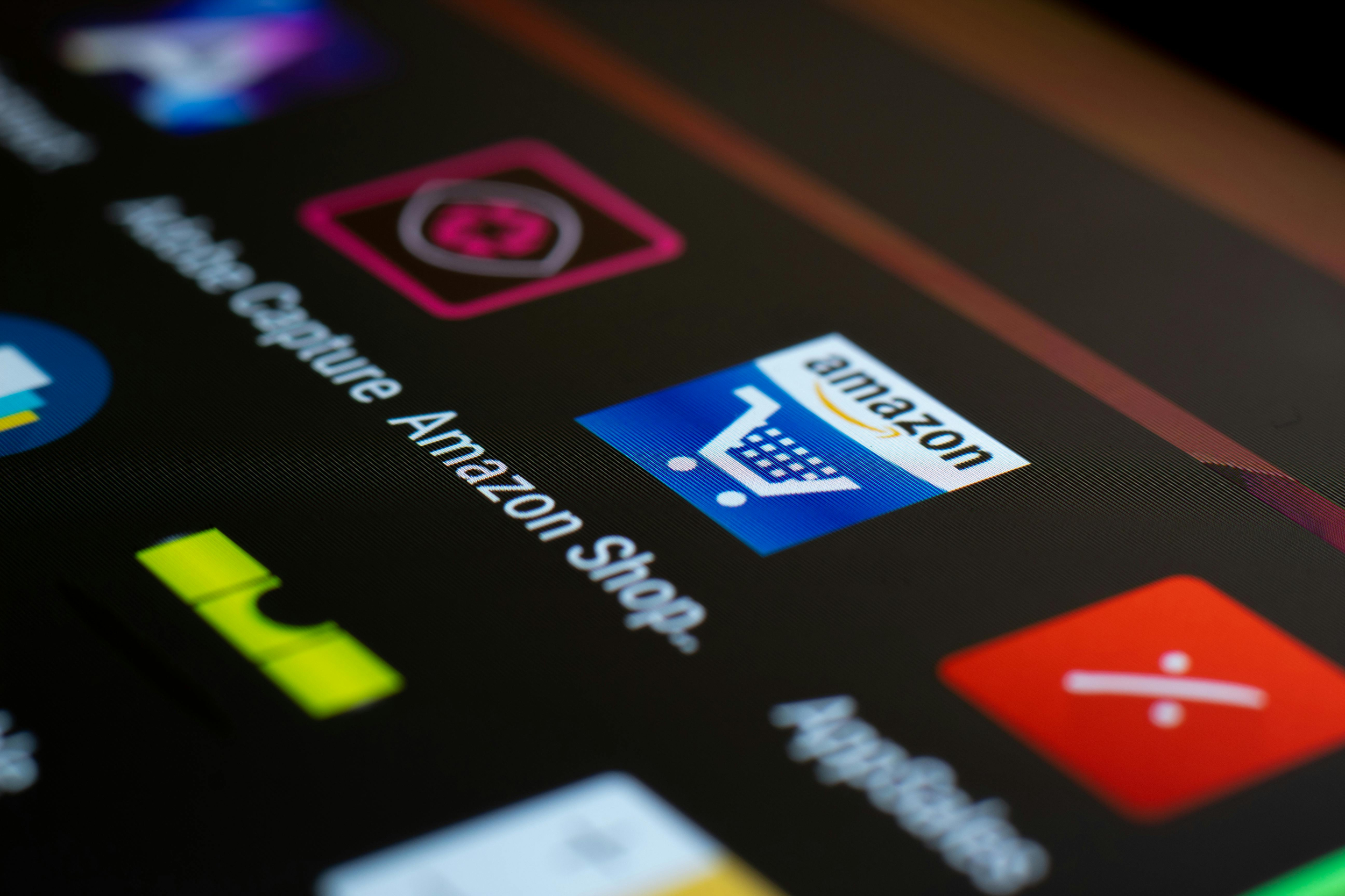 15 Coolest Amazon UK Tech Gadgets Under £50 ($68) – Smart, Budget-Friendly Picks for You or as Gifts