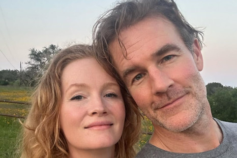Actor James Van Der Beek and Wife Kimberly