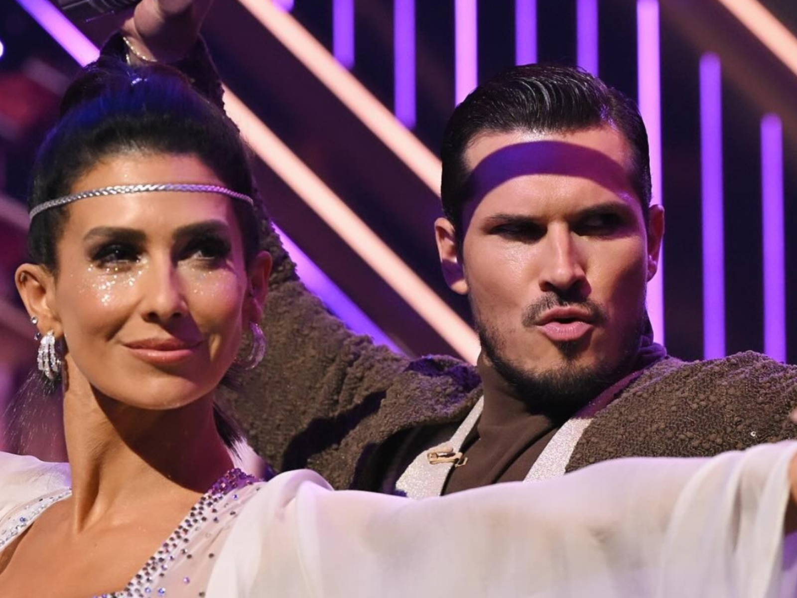 Hilaria Baldwin Heartbreak: 'DWTS' Star 'Completely Lost It' and Blamed Alec's Pals for Not Voting Enough After Elimination | IBTimes UK