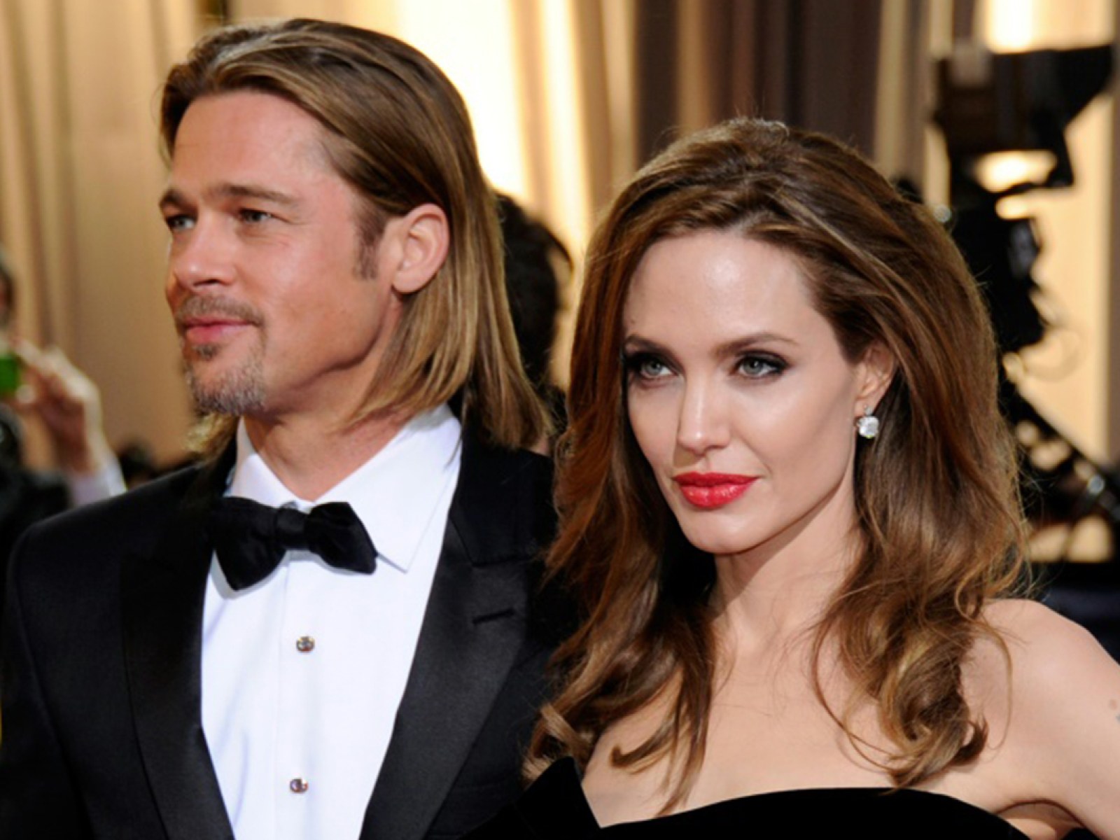 Brad Pitt Is Allegedly Suing Angelina Jolie For £27 Million: Billy Bob Thornton Has Her Back | IBTimes UK