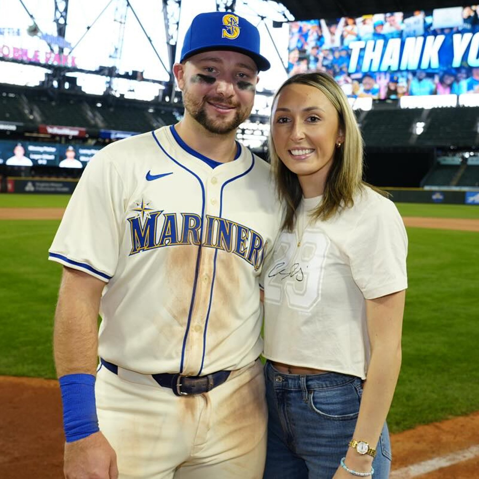 10 Stunning Photos of Cal Raleigh's Girlfriend Hannah Shimek — The Secret Behind His Stellar Season? | IBTimes UK