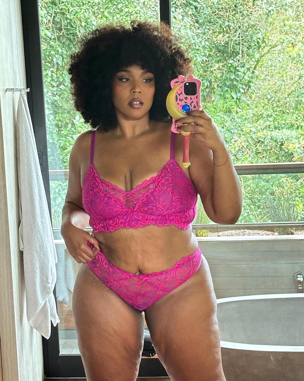 Lizzos Weigh-Loss journey