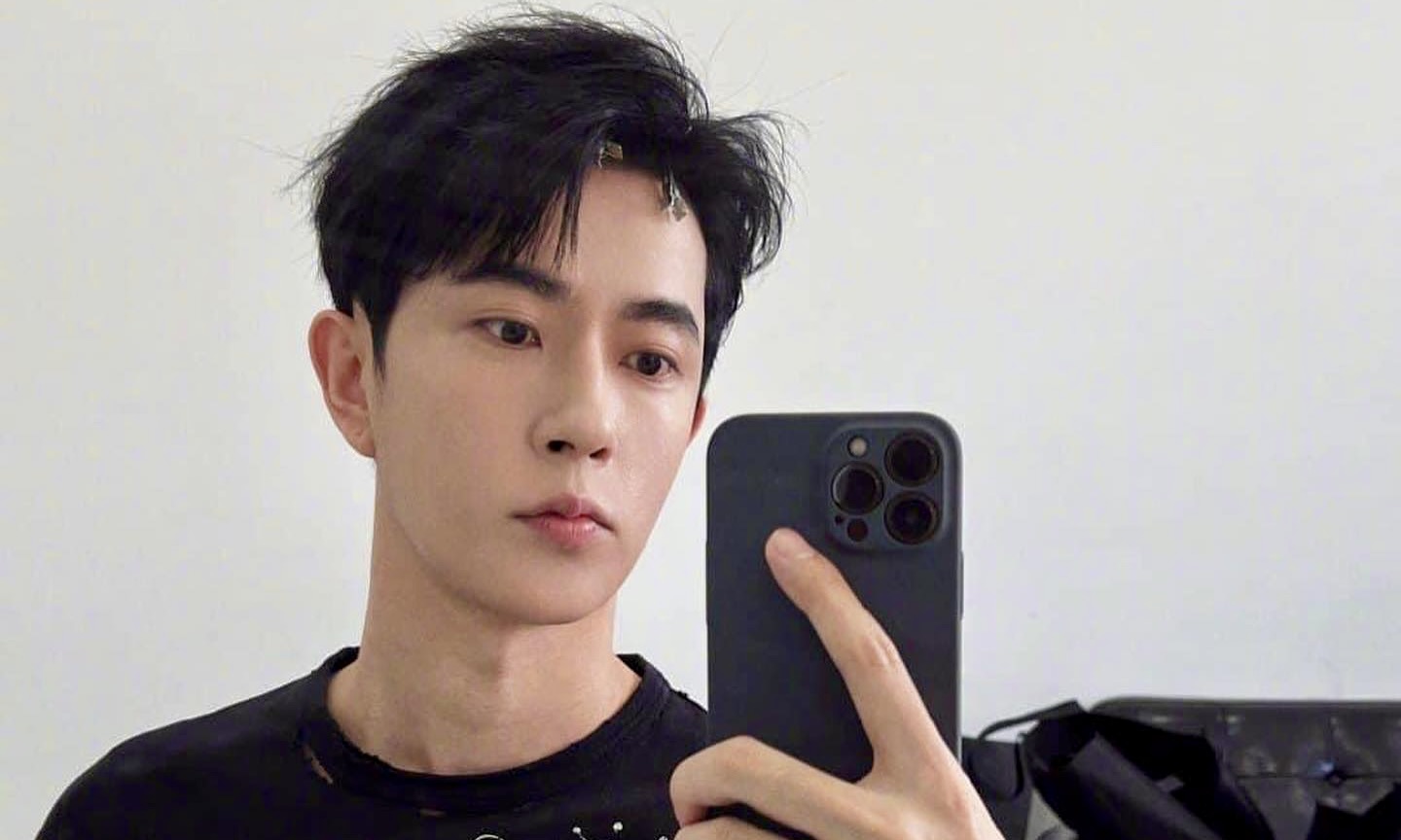 Yu Menglong's 'Black Death Warrant' Sparks Frenzy: Are Ghost Contracts the  Dark Secret of Asia's Entertainment Industry? | IBTimes UK