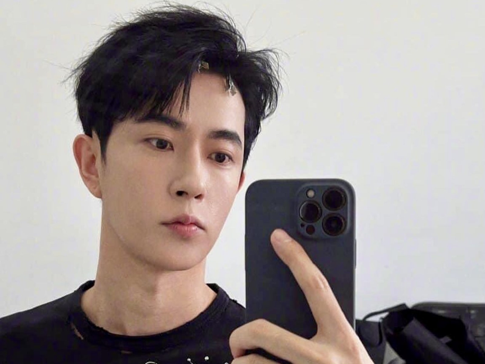 Yu Menglong's 'Black Death Warrant' Sparks Frenzy: Are Ghost Contracts the  Dark Secret of Asia's Entertainment Industry? | IBTimes UK