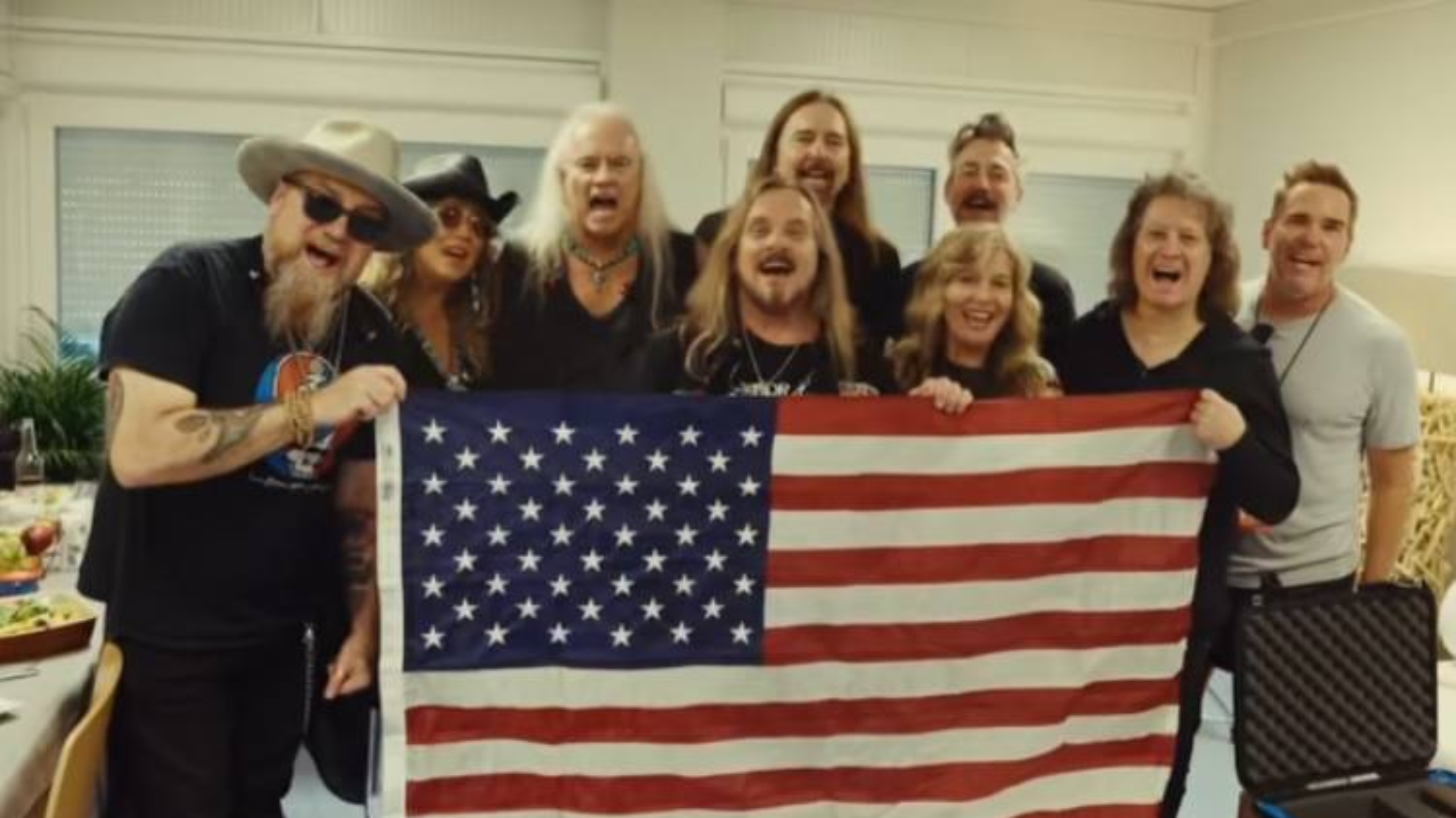 Lynyrd Skynyrd's Tragic Plane Crash: Did Ronnie Van Zant Really Predict ...