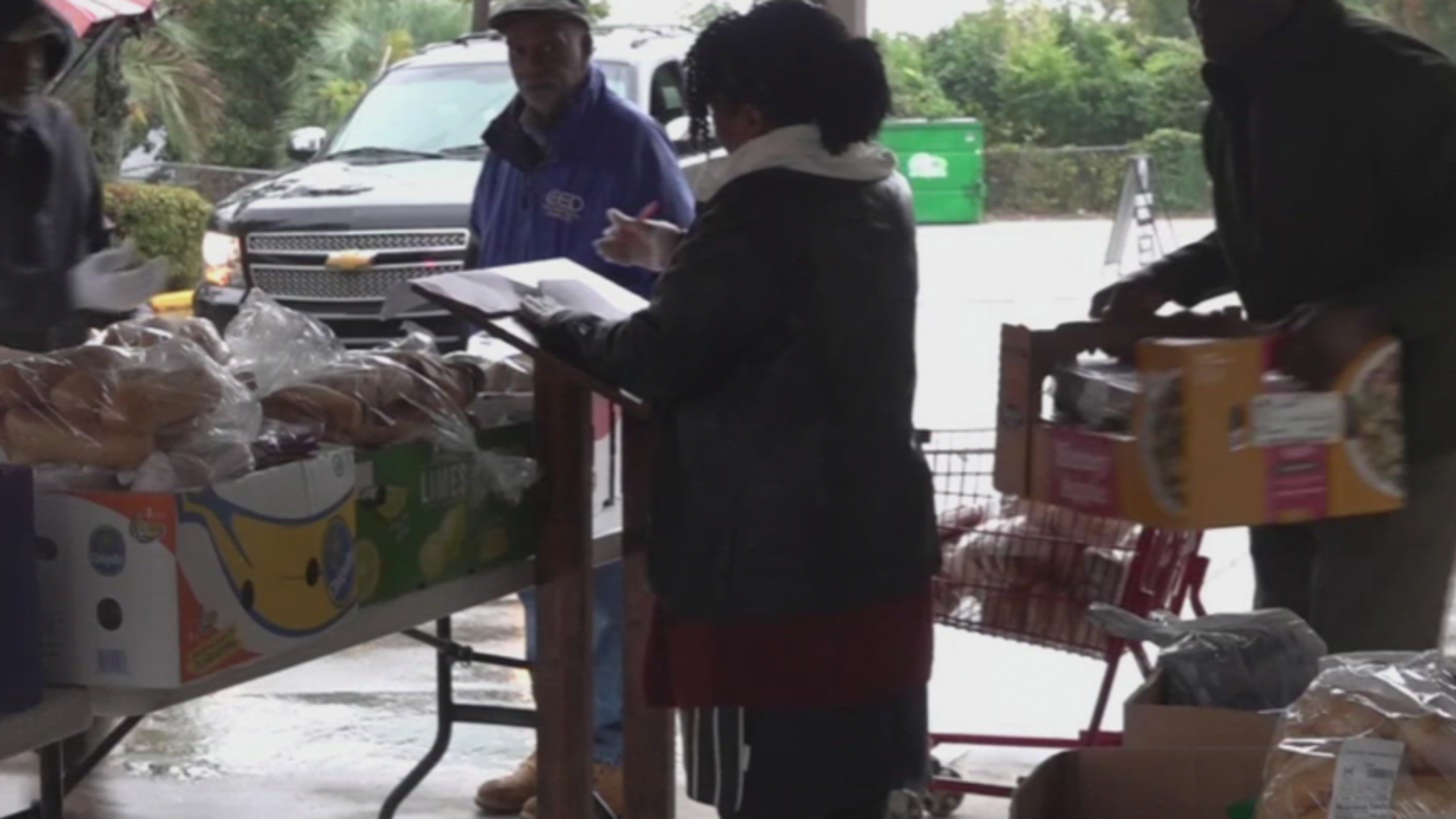 ডোরড্যাশ 1 মিলিয়ন বিনামূল্যে খাবার দেবে কারণ স্ন্যাপ ফ্রিজ পরিবারগুলিকে ক্ষুধার্ত রাখার হুমকি দেয়৷ ডোরড্যাশ 1 মিলিয়ন বিনামূল্যে খাবার দেবে কারণ স্ন্যাপ ফ্রিজ পরিবারগুলিকে ক্ষুধার্ত রাখার হুমকি দেয়৷