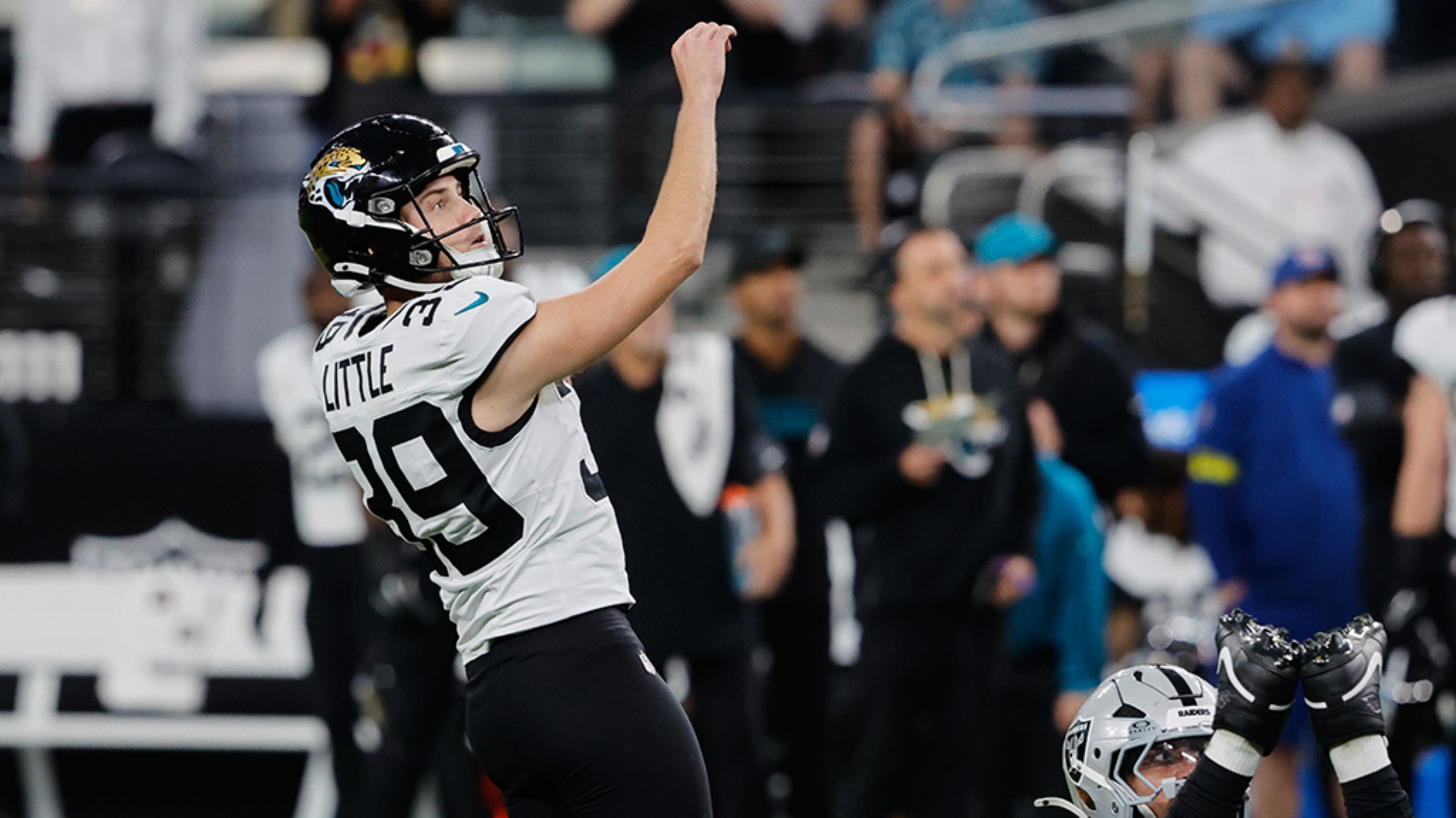 Jaguars Cam Little Breaks Nfl Record With 68 Yard Kick In Jaguars 