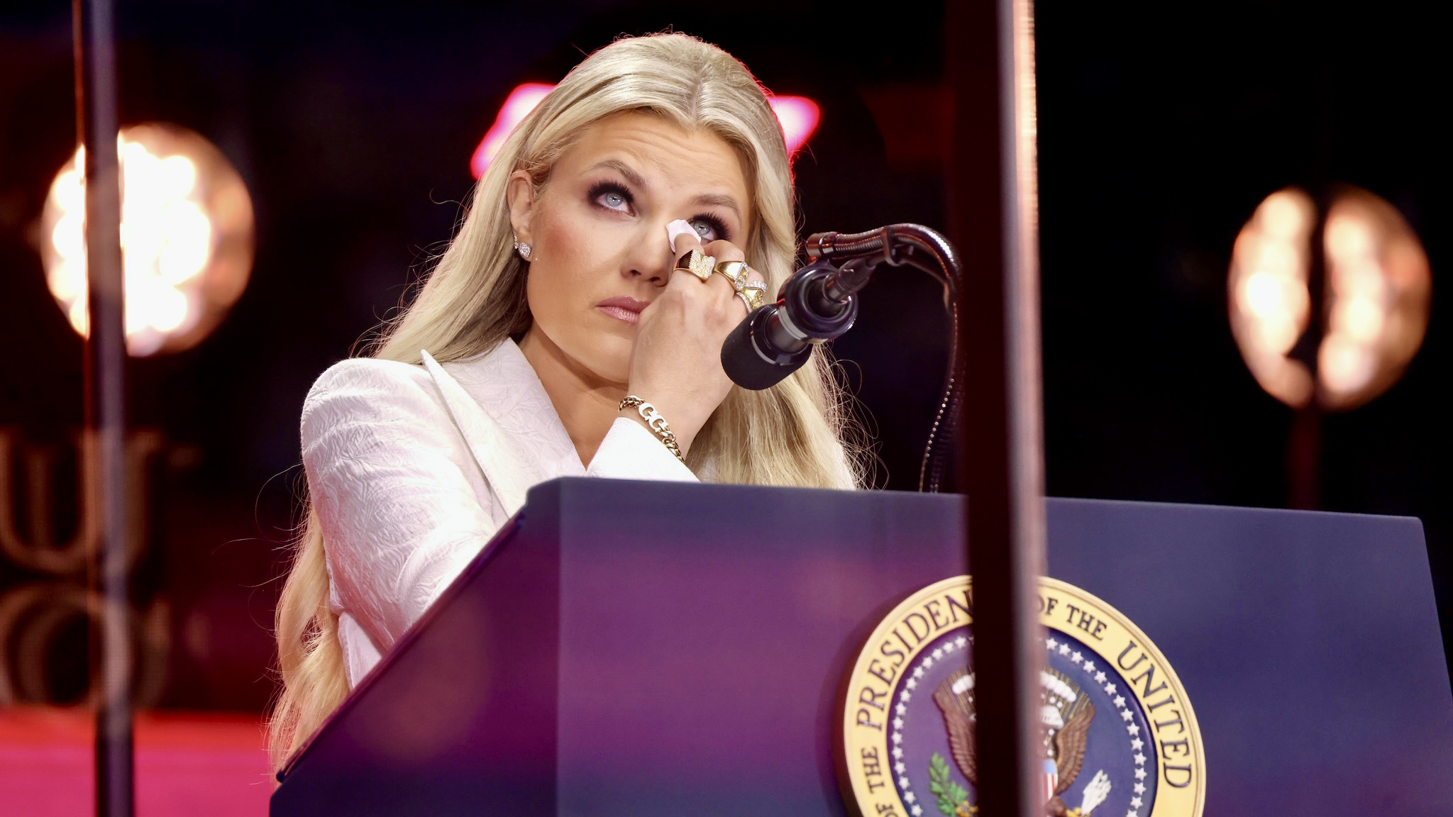 Erika Kirk's Private Grief Turns Public: Lip Reader Reveals the Painful  Moment She Spoke to JD Vance | IBTimes UK