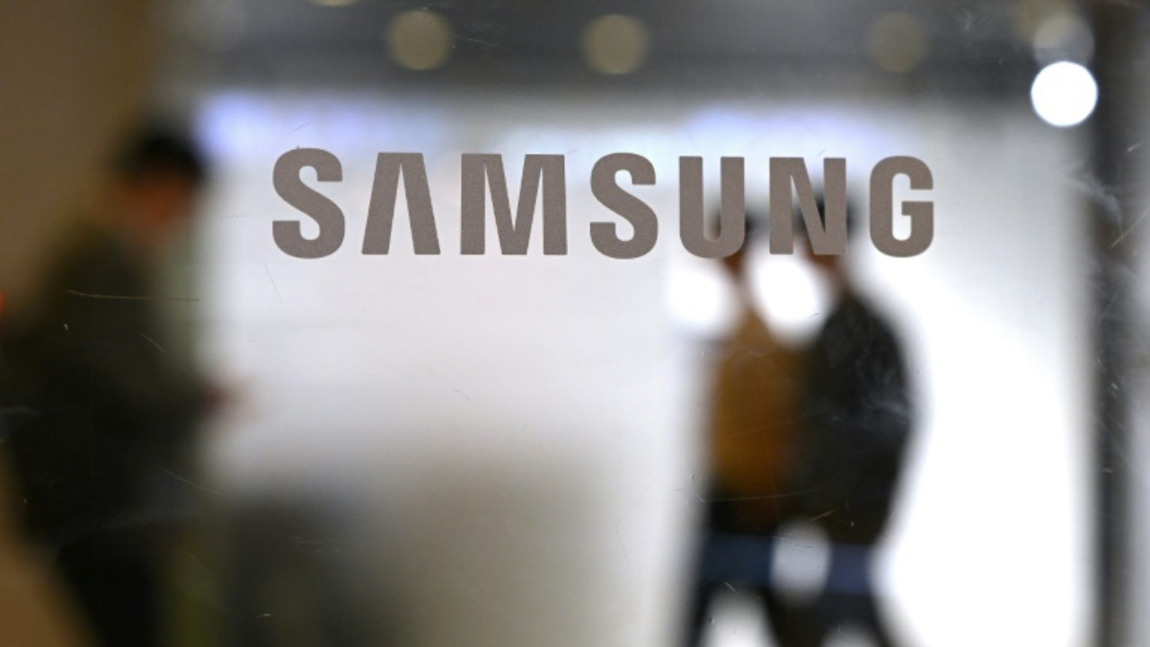 Samsung Hits $1 Trillion Valuation — Stock Explodes As AI Chip Race Intensifies
