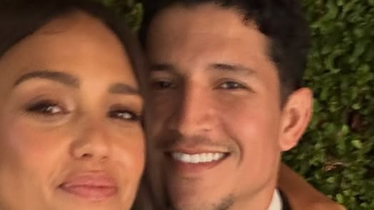 Danny Ramirez and Jessica Alba