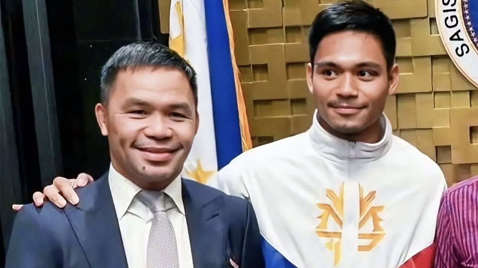 Critics Blast Manny Pacquiao After Eman Bacosa Is Spoiled with a Shopping Spree by Someone Else | IBTimes UK
