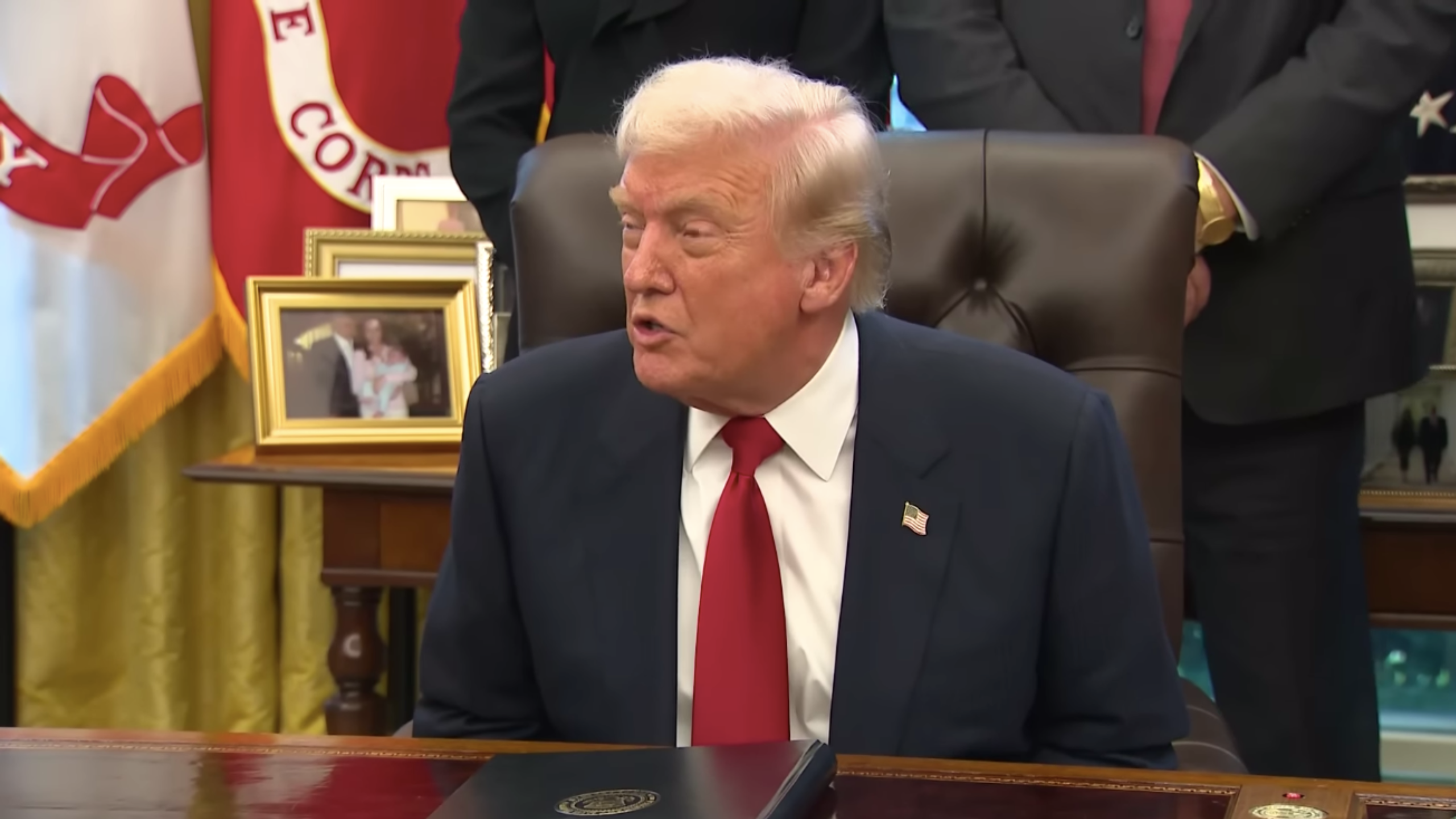 Trump’s Visa Crackdown: ‘Heavy’ Foreign Visitors Told They May Be Barred From The U.S.   www.ibtimes.co.uk