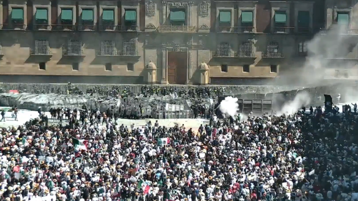 Mexico’s National Palace Falling