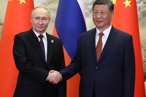 Vladimir Putin and Xi Jinping