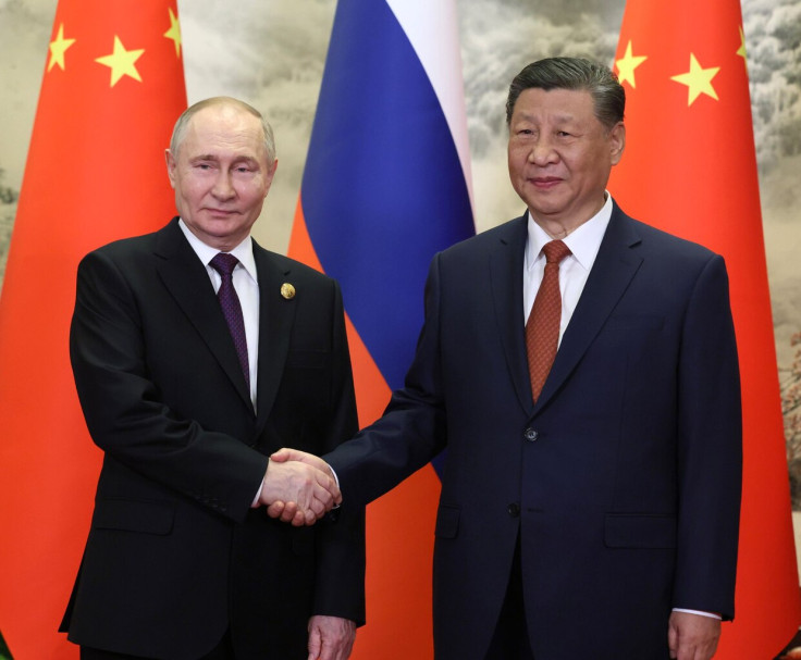 Vladimir Putin and Xi Jinping