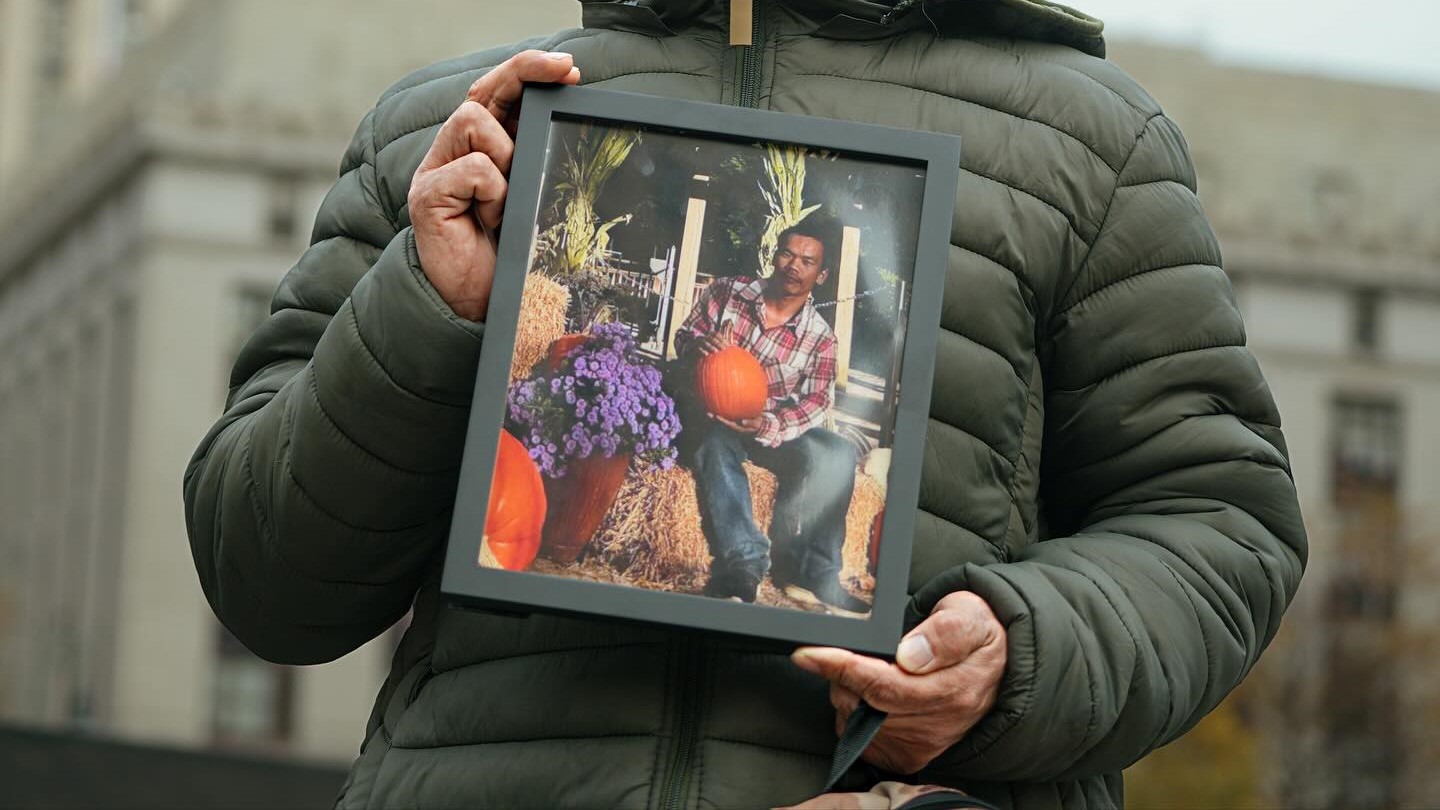 Chinese Immigrant Found Dead in Disturbing Position 4 Days After Entering ICE Custody