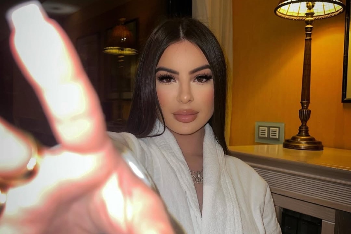 Maria De La Rosa aka DELAROSA