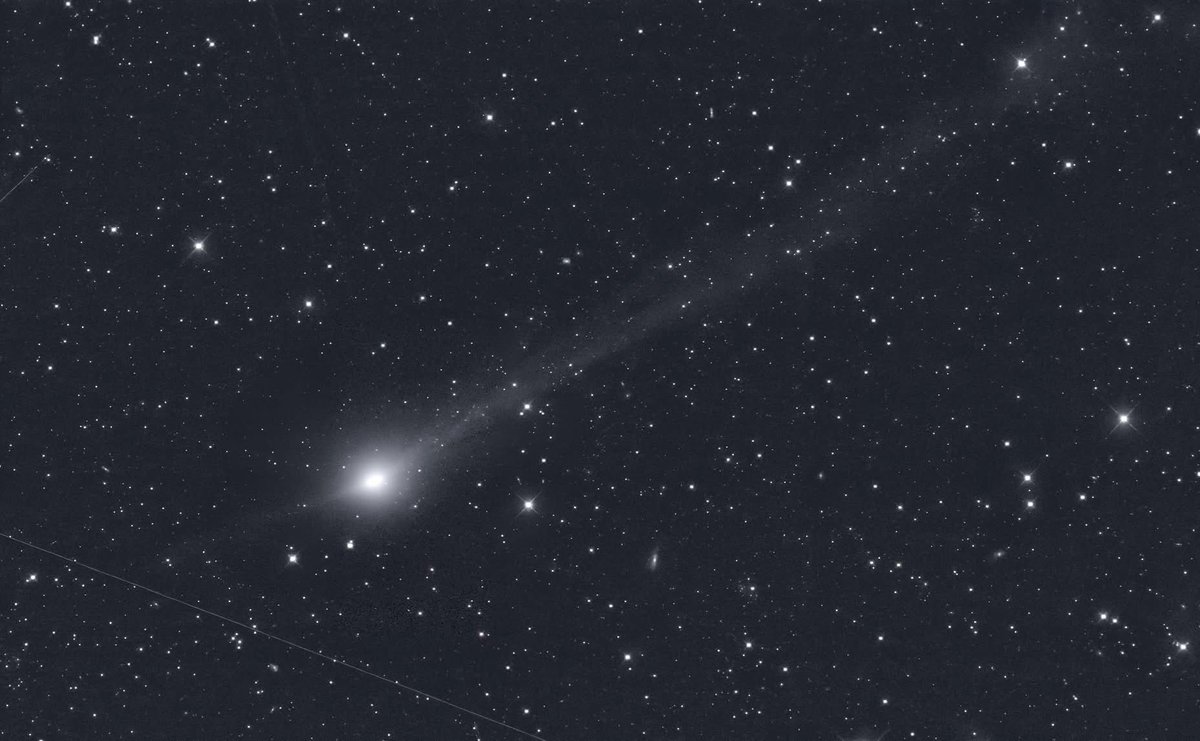 3I/ATLAS Reveals 'Impossible' Anti-Tail as New Image Challenges Comet Physics