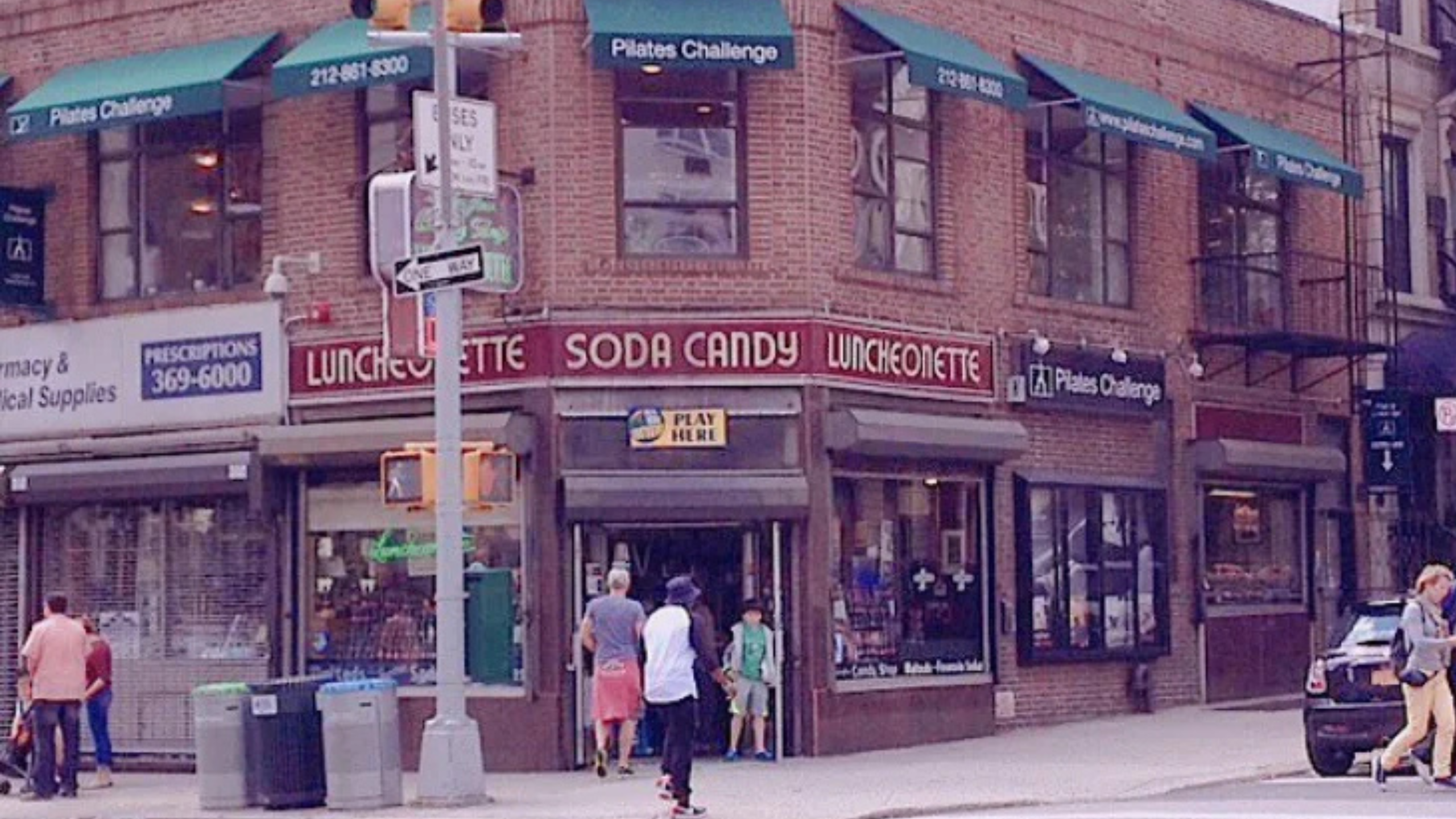 Iconic 97-Year-Old NYC Diner Allegedly Shut Down After Owners Busted in Laundering Scheme