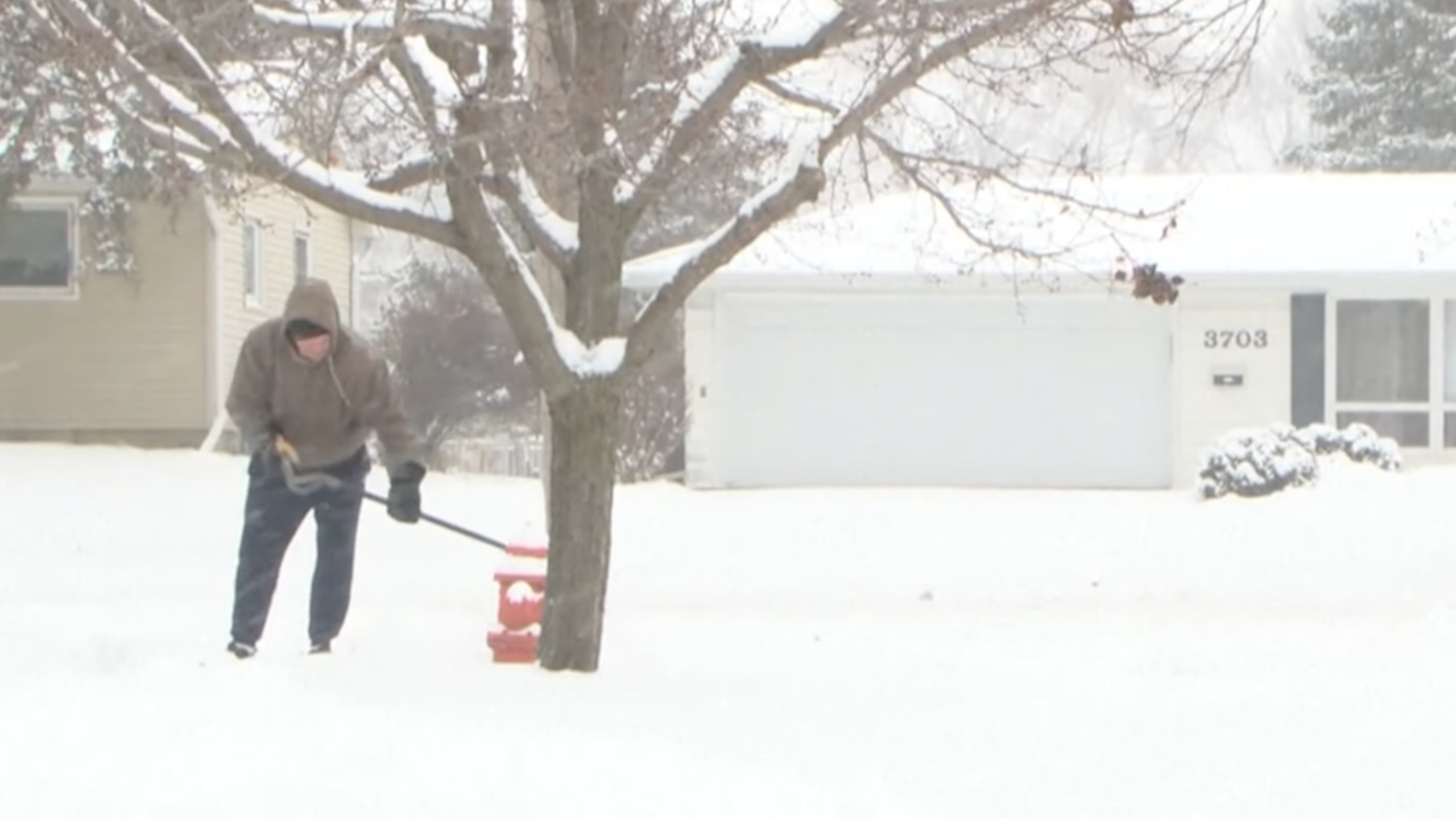 Chicago Winter Chaos: City Faces Snowiest Start Since 1978 as New Blizzard Looms
