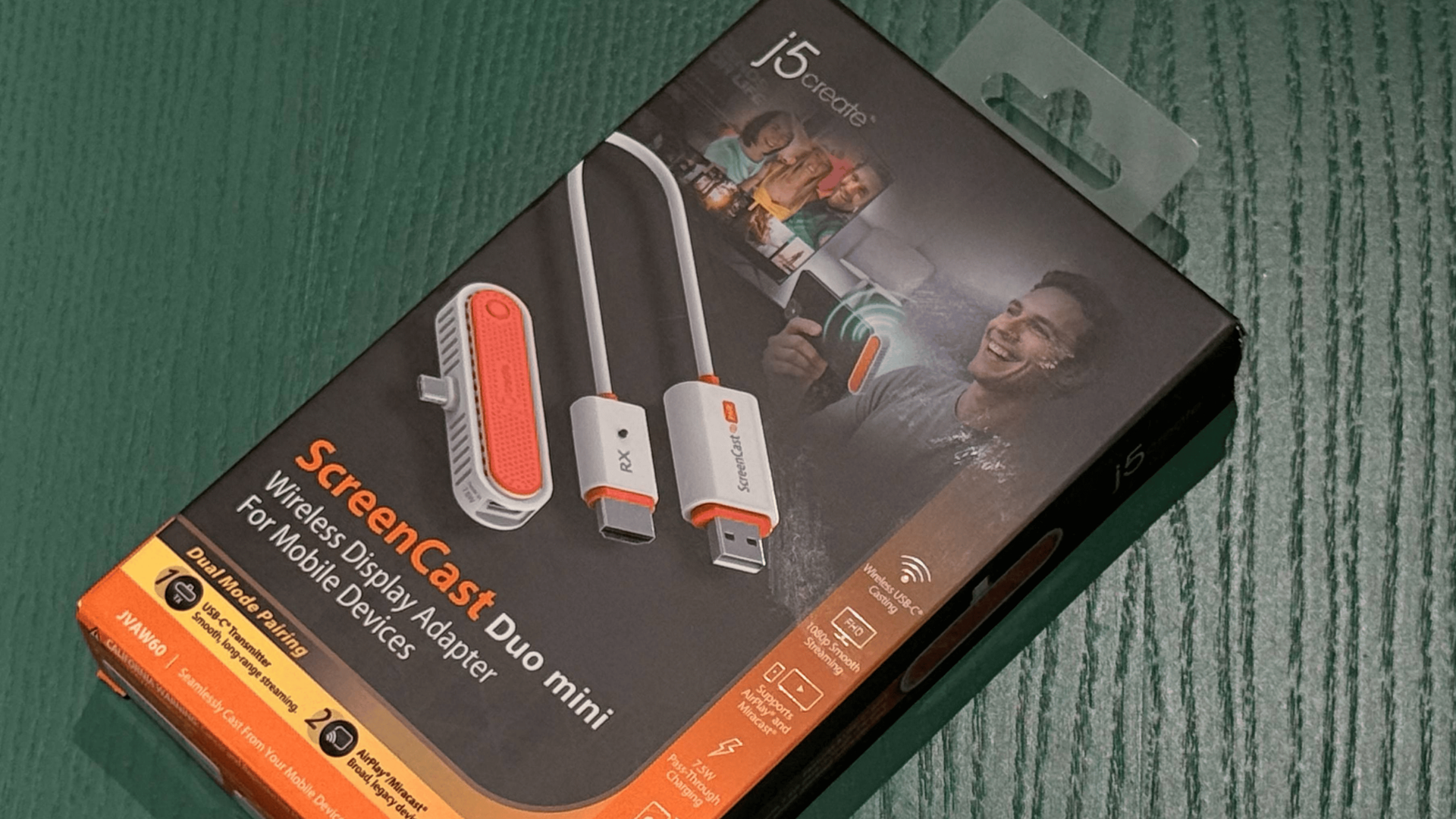 ibtimes.co.uk - Alex Rivers - j5create ScreenCast Duo Mini Review: A Handy Compact Wireless Display Tool