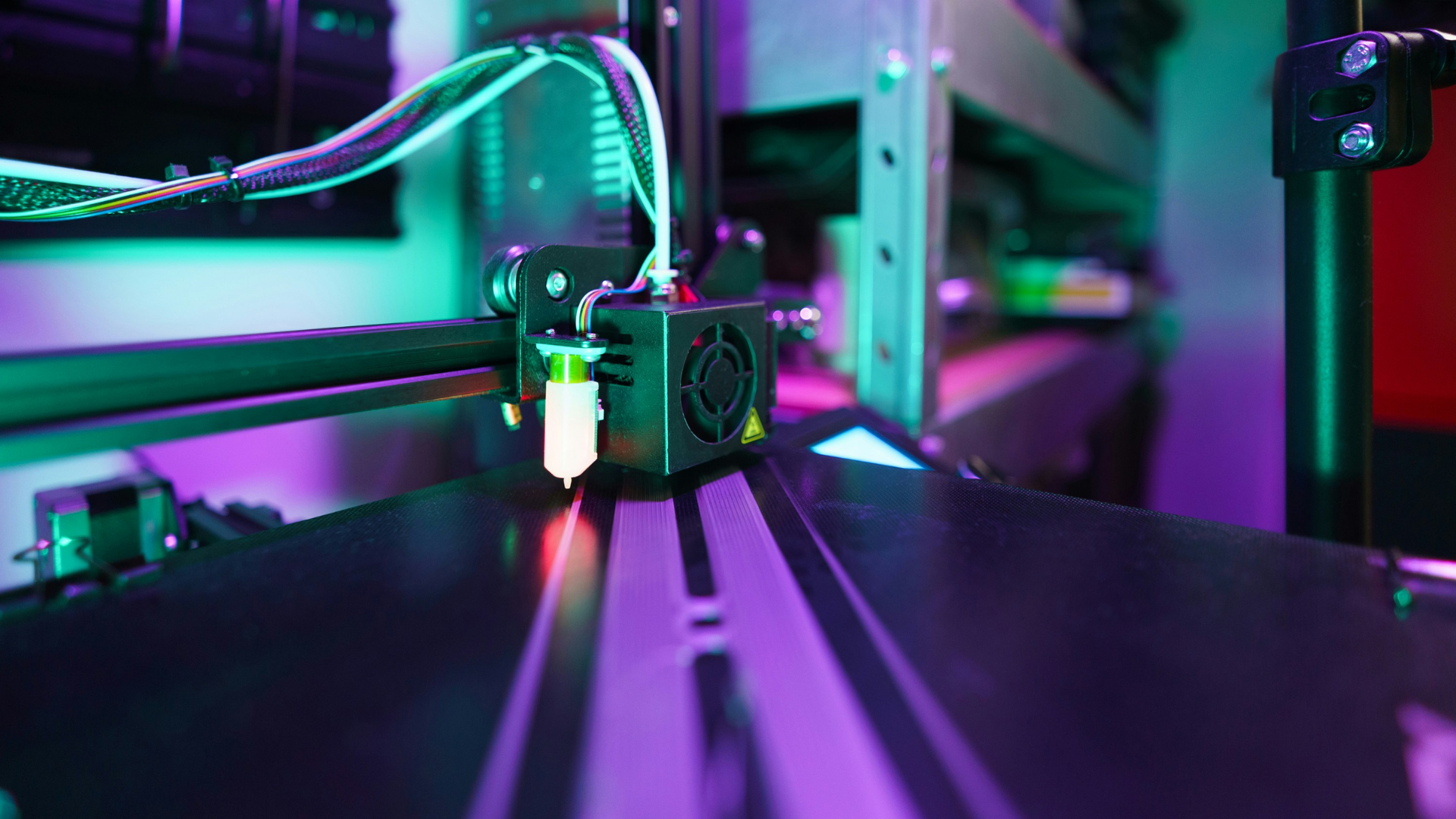 ibtimes.co.uk - Derrick Vasel - How IoT Is Reshaping Manufacturing: Key Use Cases You Need to Know