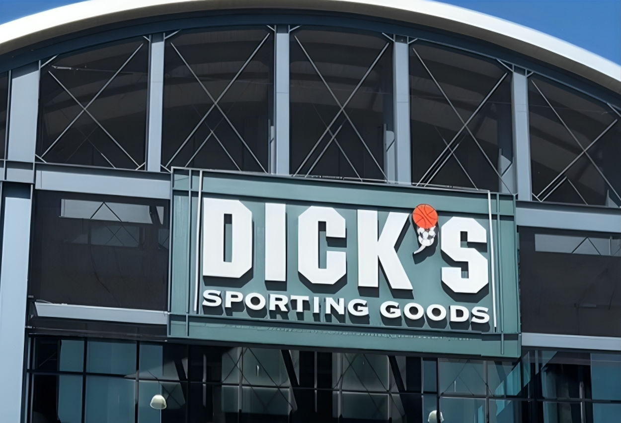 DICK&#039;S SPORTING GOODS