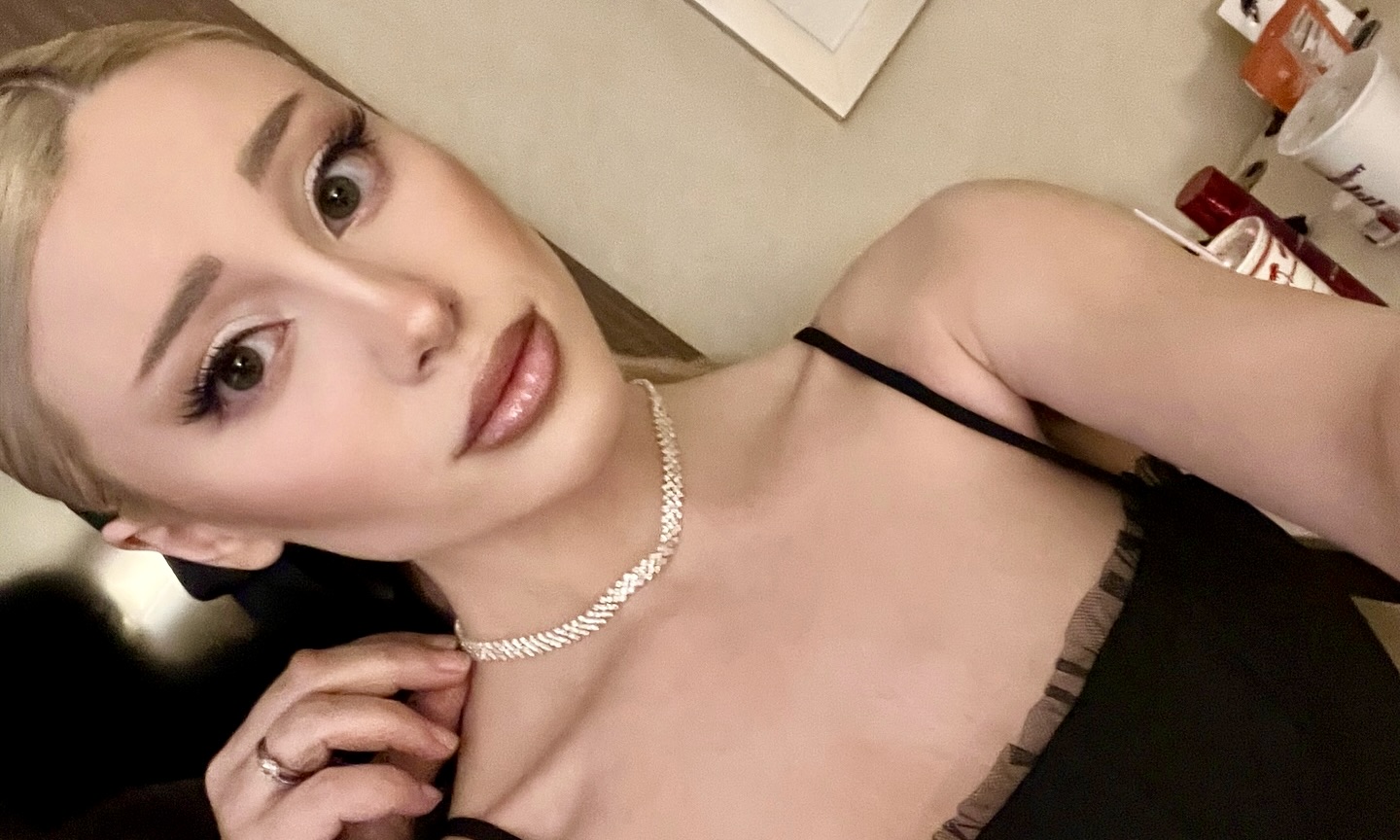 Ariana Grande impersonator Paige Niemann