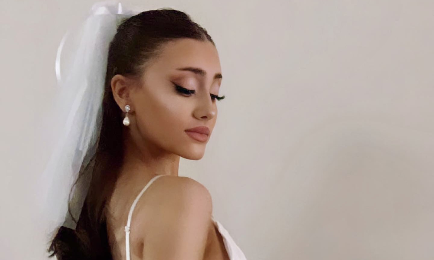 Ariana Grande impersonator Paige Niemann