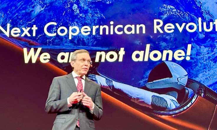 Avi Loeb Exposes UAPs and 3I/ATLAS Secrets.