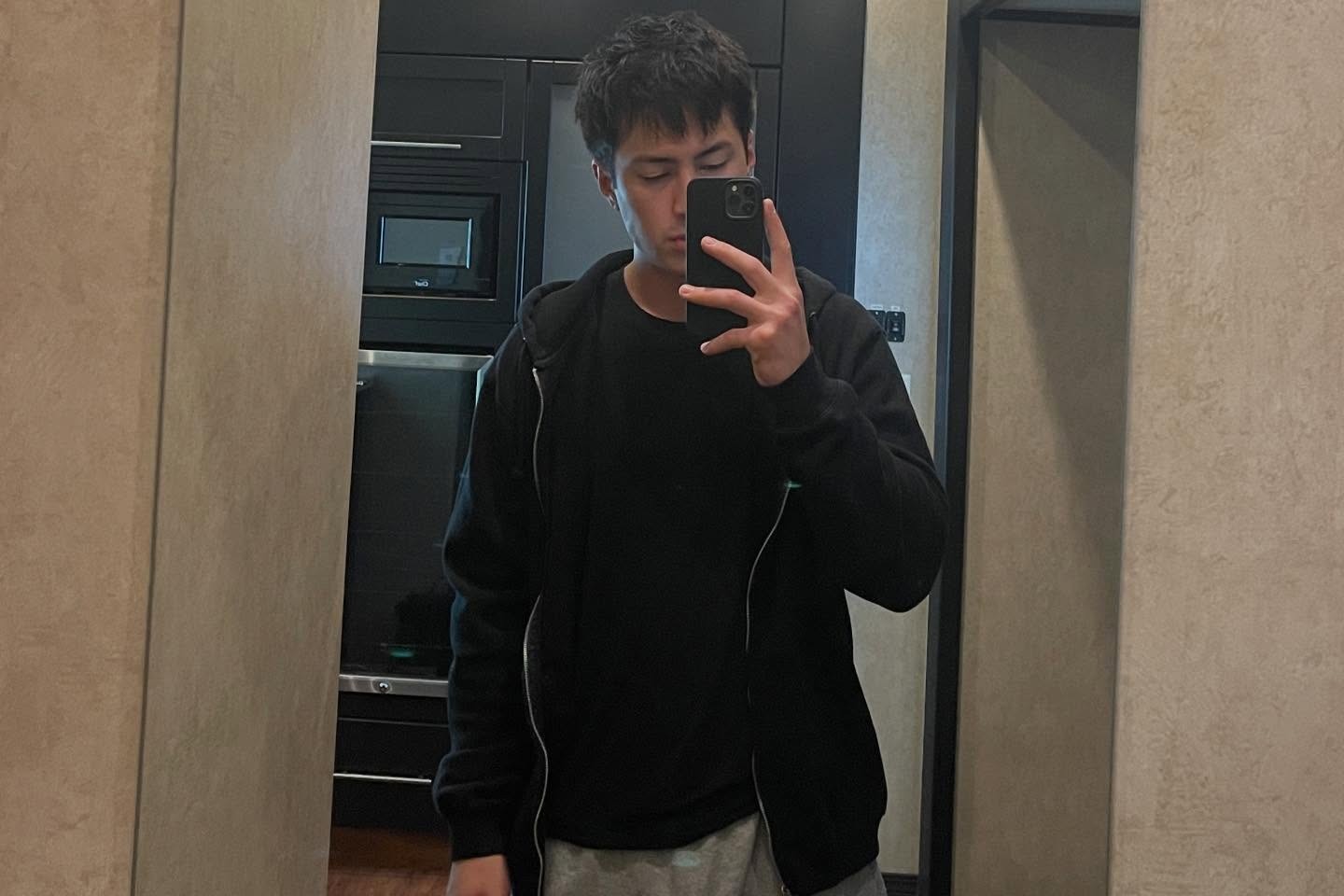 Hudson Williams Selfie