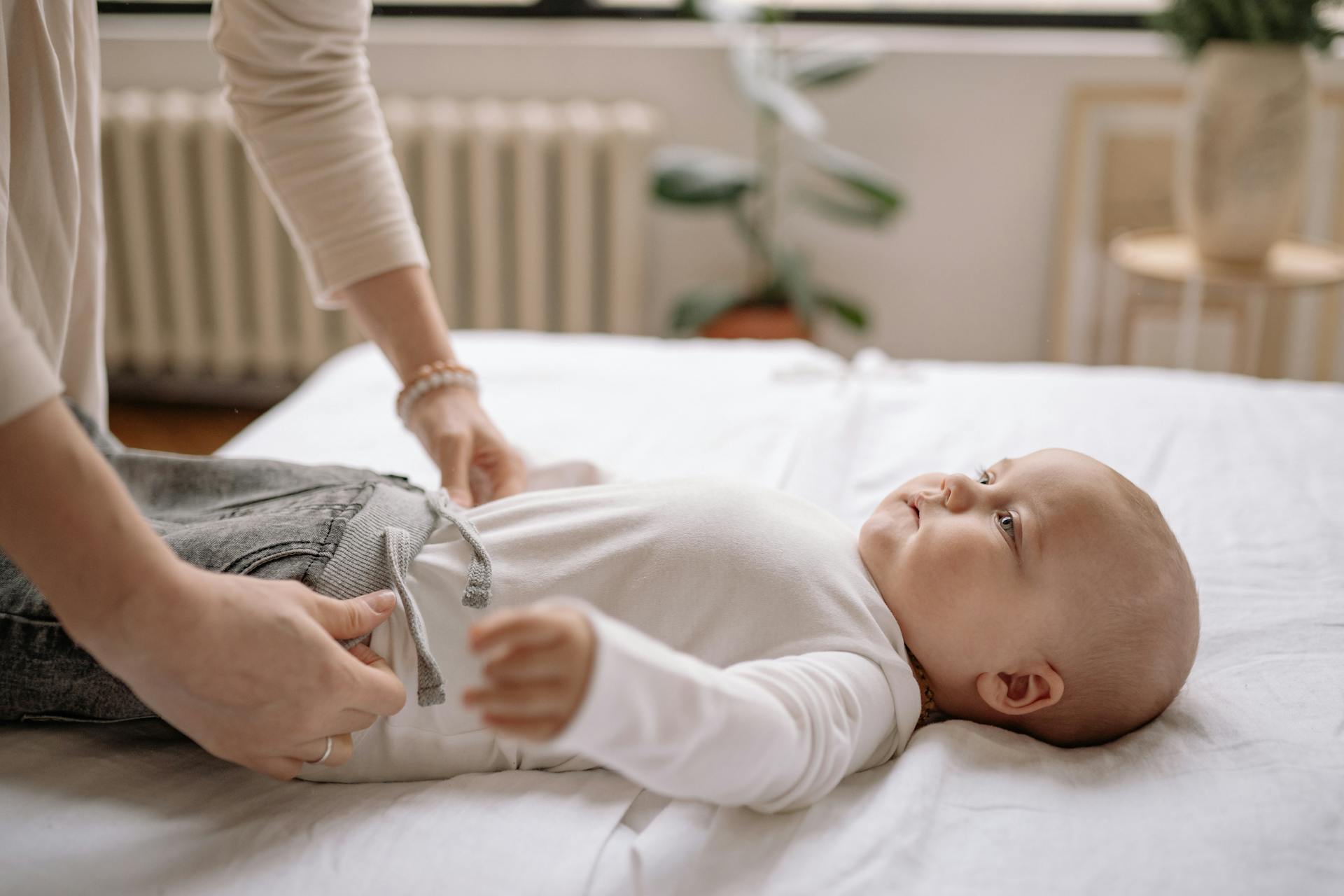 Chinese Billionaire With 100+ US‑Born Surrogate Children Has Parental Petition Denied; Successful Appeal Claim Questioned