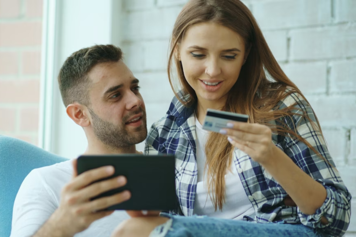 ibtimes.co.uk - Jim Manzon - Ex-Wife's &pound;30,000 Purse Loan Becomes Flashpoint in Child Support Dispute