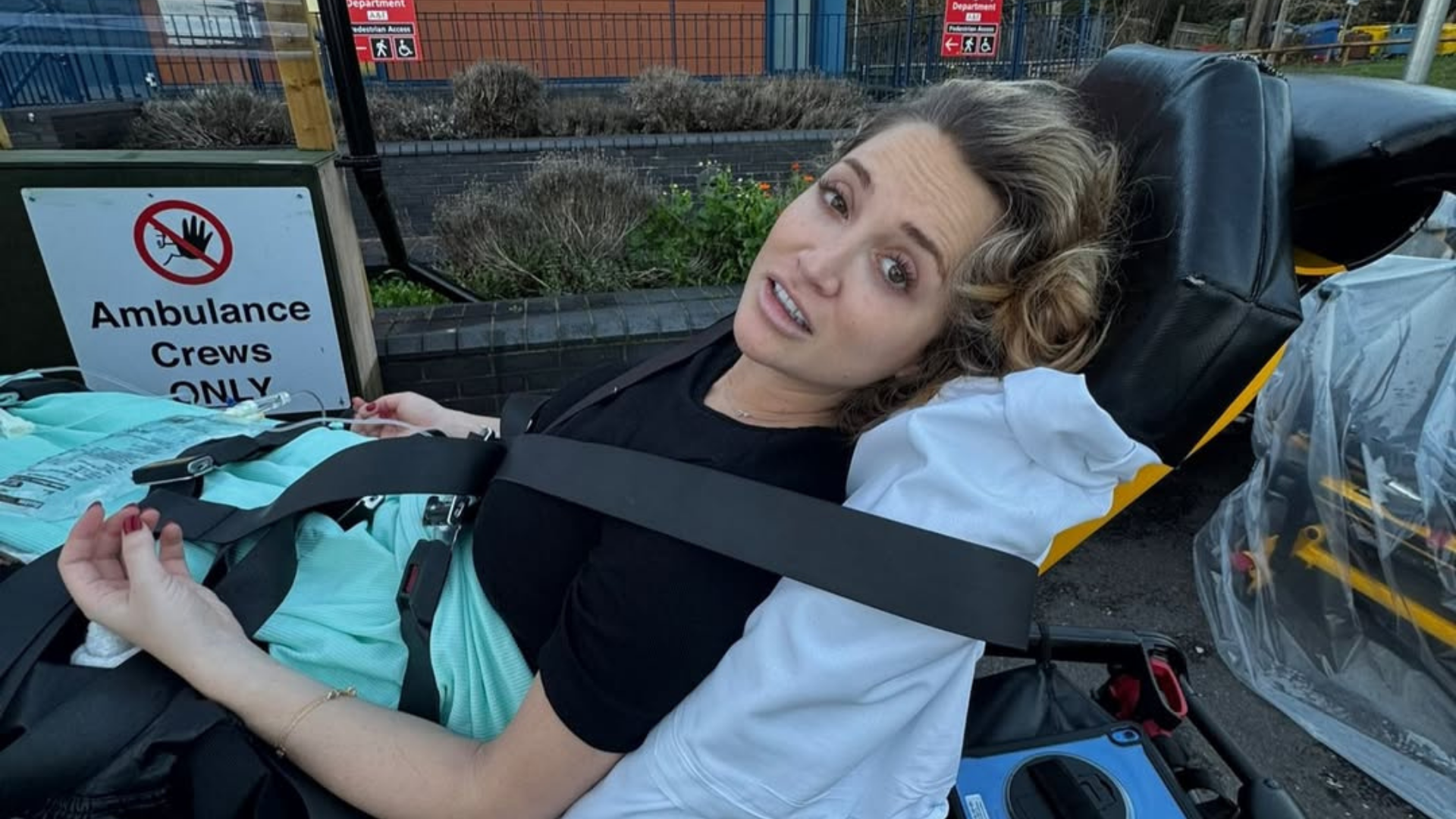 Georgia Harrison Hospitalised With 'Nasty Infection' Just Weeks After Welcoming Baby