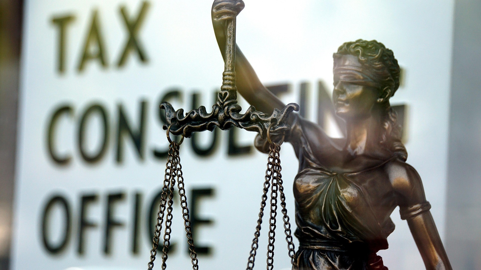 Largest Tax Fraud Case in US History' Worth $750 Million of Late Software Billionaire Finally Ends